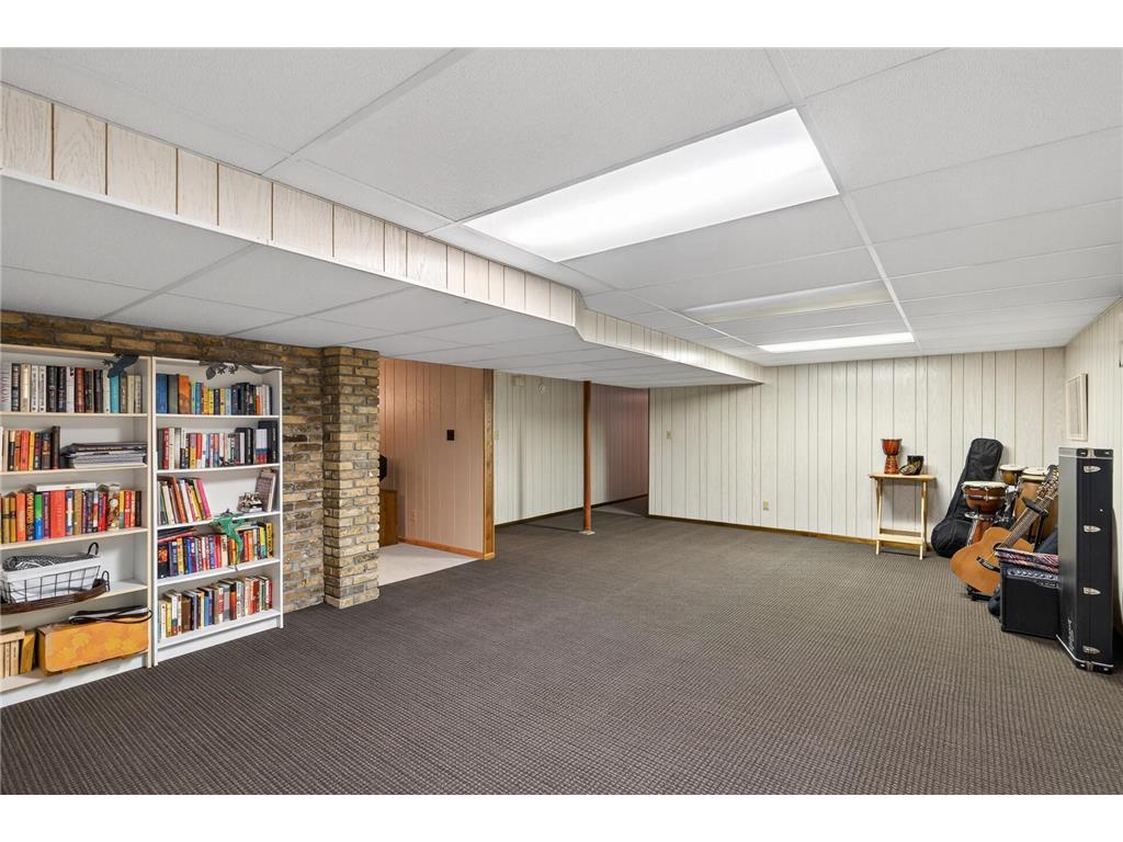 4730 Fairhills Road E Minnetonka MN 55345 6786814 image32