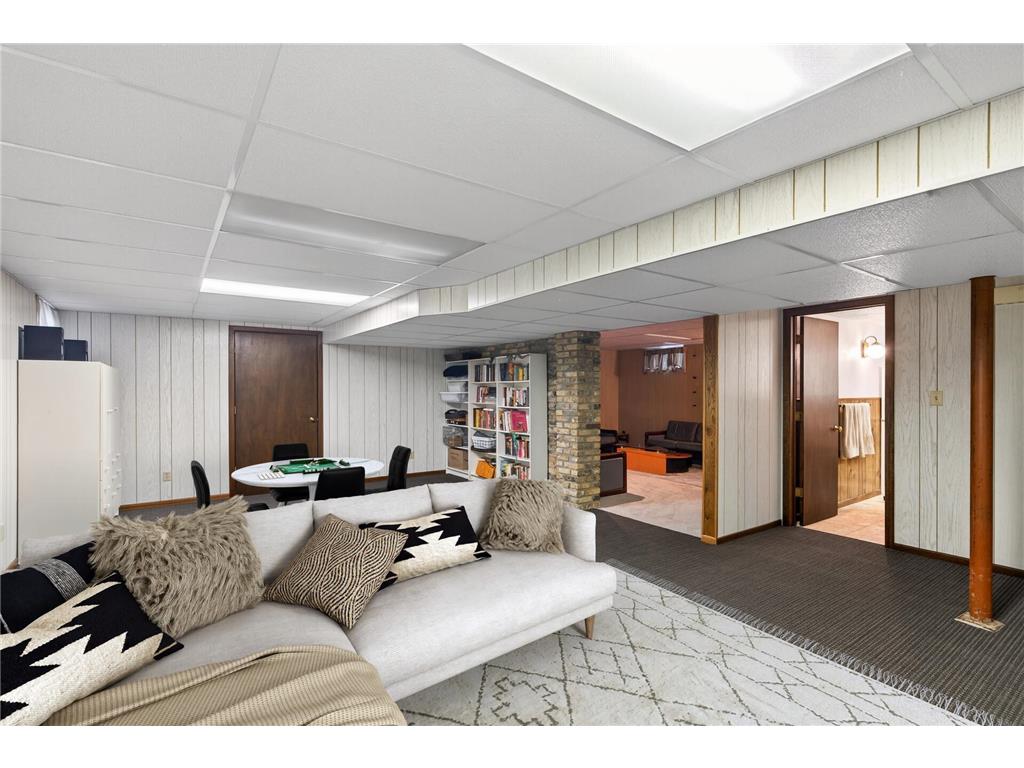 4730 Fairhills Road E Minnetonka MN 55345 6786814 image33