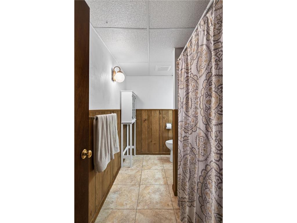 4730 Fairhills Road E Minnetonka MN 55345 6786814 image40