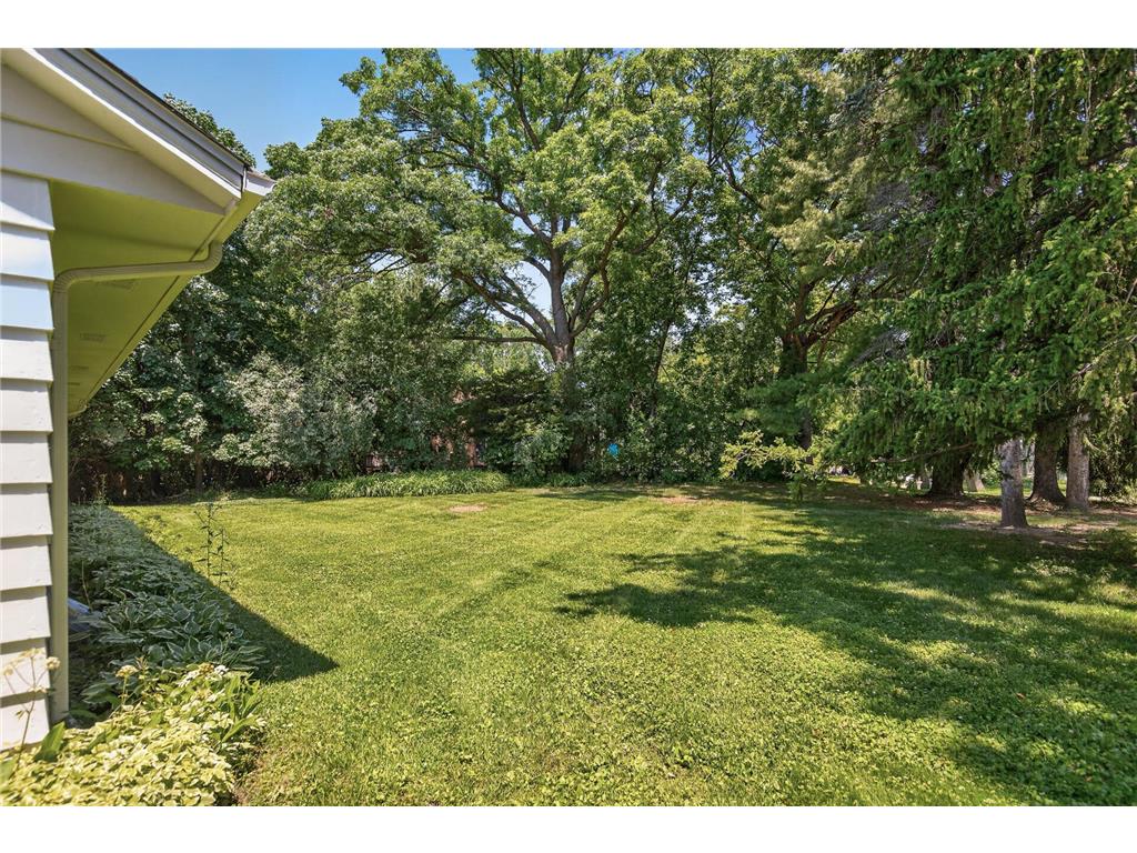 4730 Fairhills Road E Minnetonka MN 55345 6786814 image48