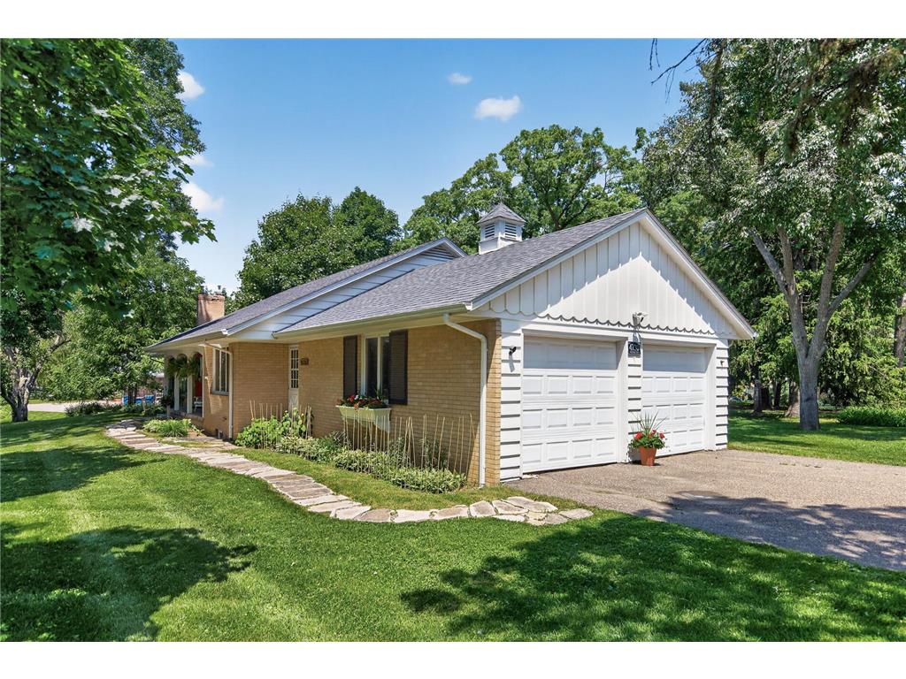 4730 Fairhills Road E Minnetonka MN 55345 6786814 image50