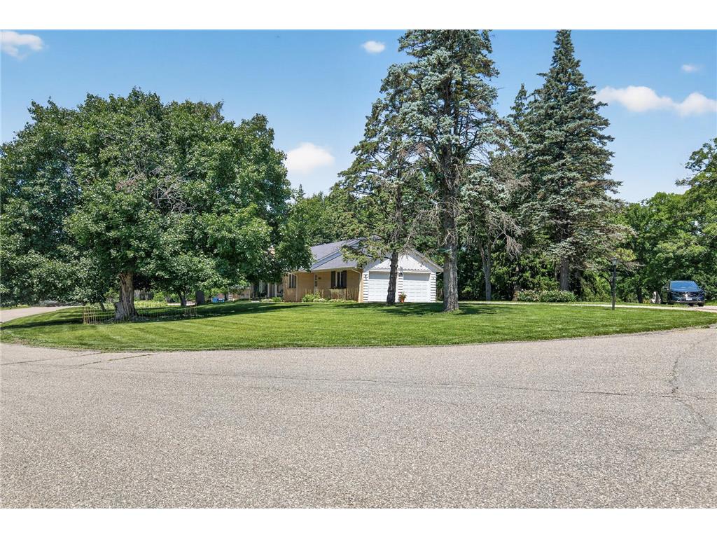 4730 Fairhills Road E Minnetonka MN 55345 6786814 image52