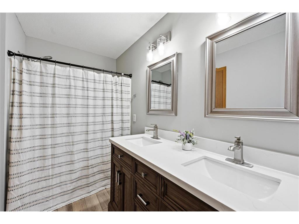 4734 Humboldt Avenue N Minneapolis MN 55430 7105973 image17