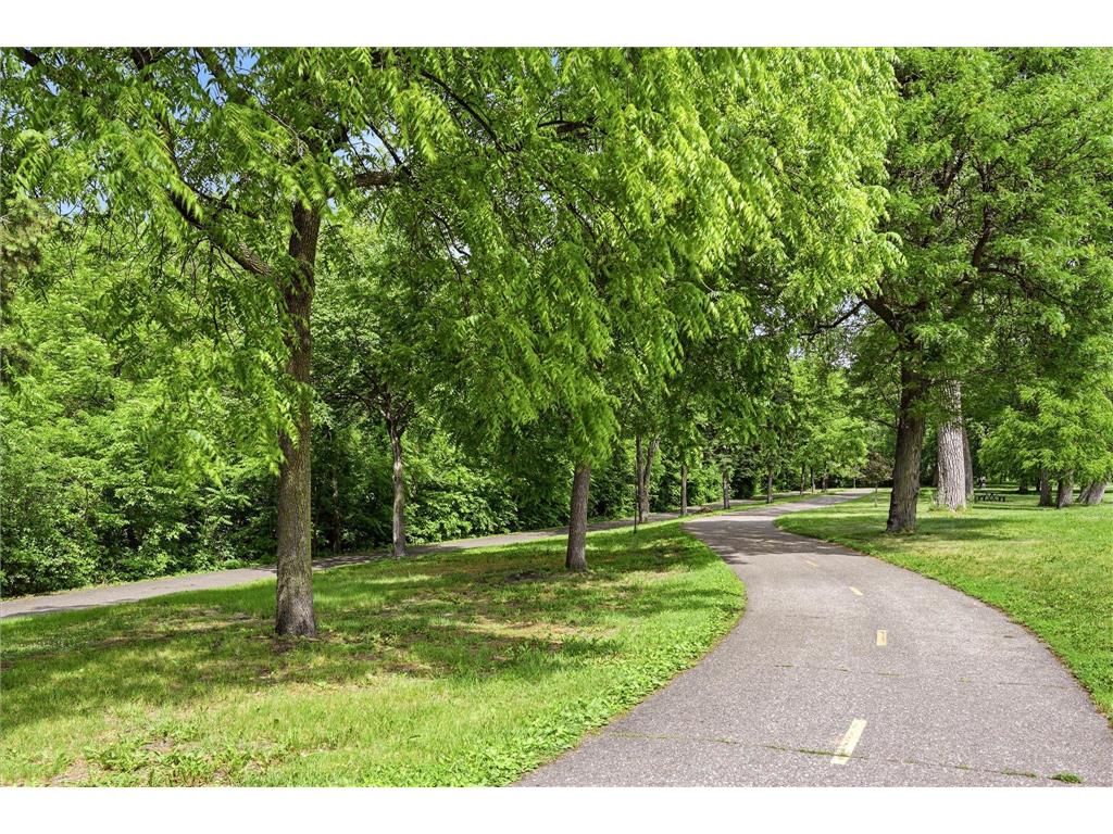4734 Humboldt Avenue N Minneapolis MN 55430 7105973 image26