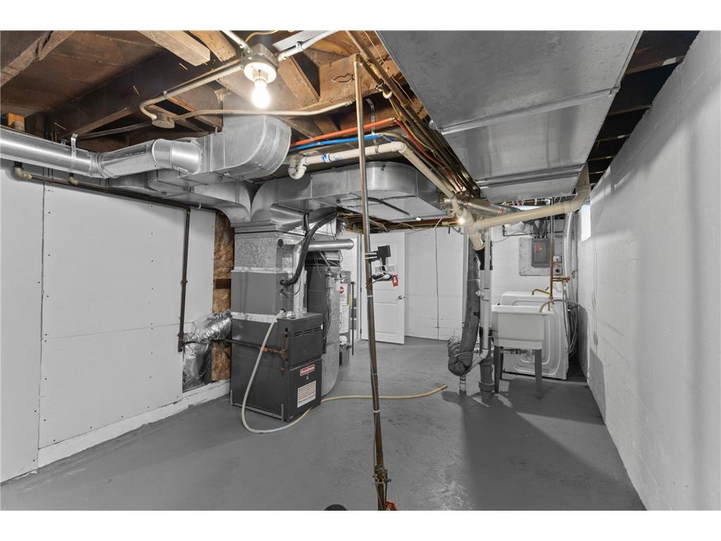 4735 Aldrich Avenue N Minneapolis MN 55430 7079242 image31