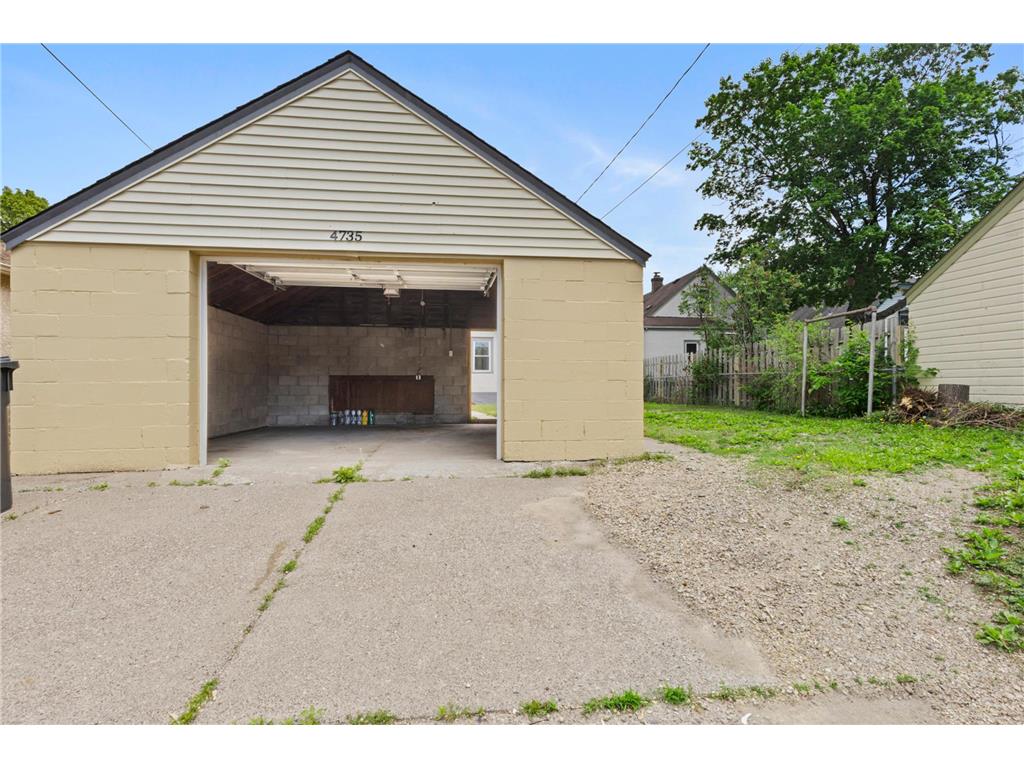 4735 Aldrich Avenue N Minneapolis MN 55430 7079242 image36