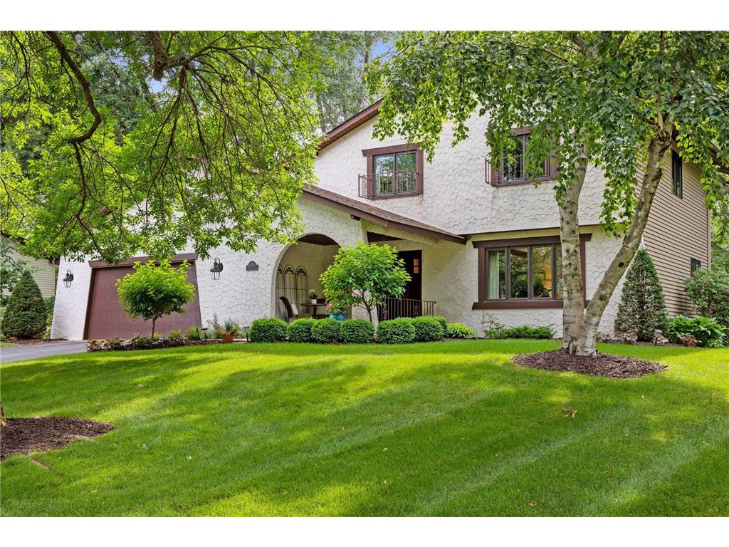 4735 Debra Lane, Shoreview, MN 55126 MLS 6229801 Edina Realty