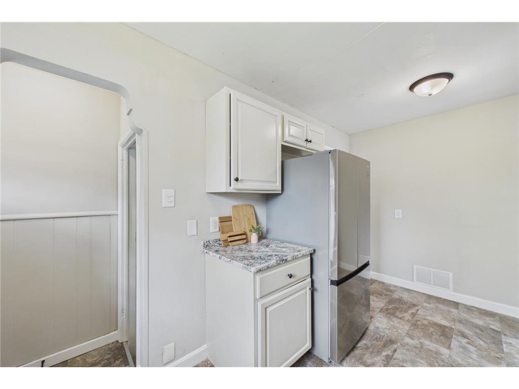 4738 Fremont Avenue N Minneapolis MN 55430 7078094 image8