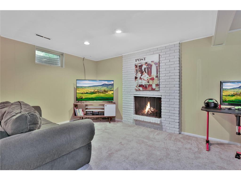 4740 Church Lane Hopkins MN 55343 7074010 image17
