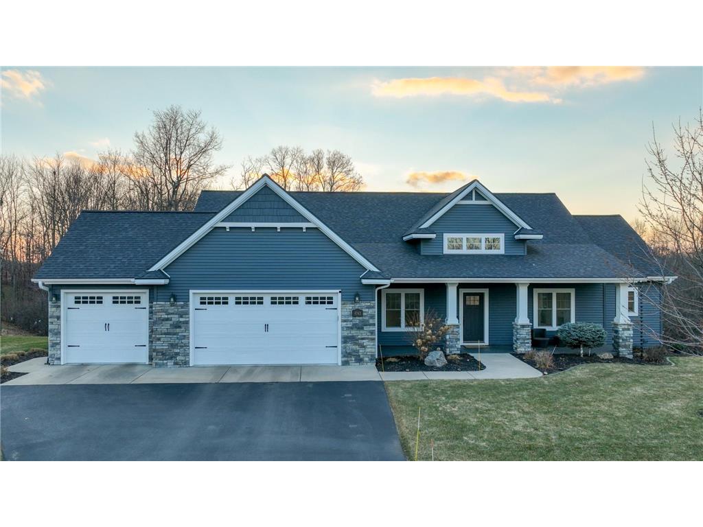 4742 S Oakwood Hills Parkway Eau Claire WI 54701 6495342 image1