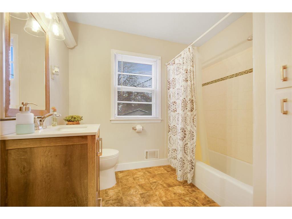 4743 104th Avenue NE Blaine MN 55014 6822062 image19