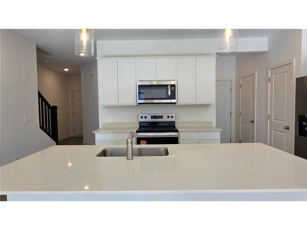 4743 AirLake Drive Woodbury MN 55129 6818848 image2