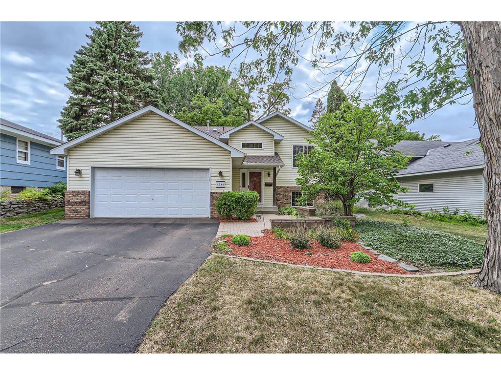 4744 6th Street NE Columbia Heights MN 55421 6403845 image1