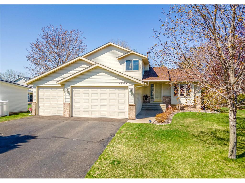 4744 Oxborough Ct Brooklyn Park MN 55443 6516842 image1