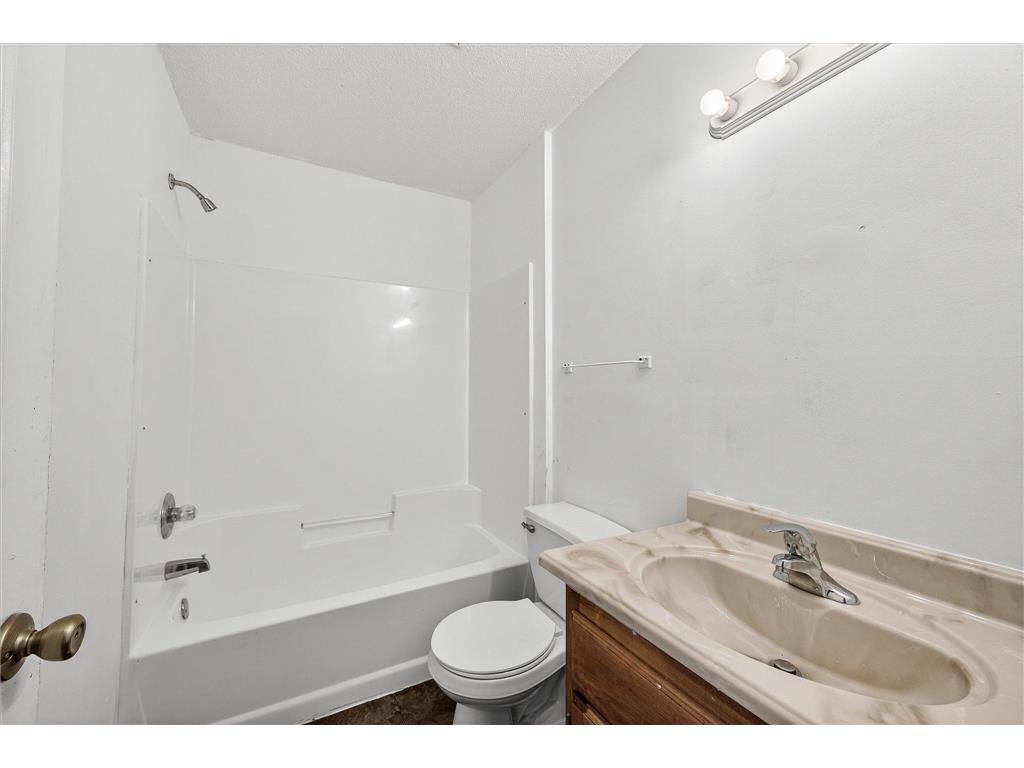 4746 N 6th Street Minneapolis MN 55430 6763607 image24