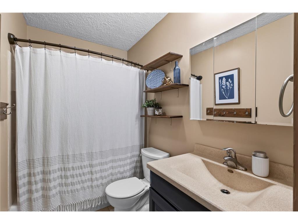 4748 107th Avenue NE Blaine MN 55014 7095363 image10