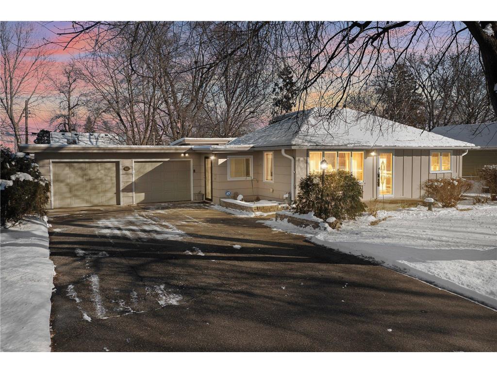 4748 Edgewood Avenue N Crystal MN 55428 6488044 image1