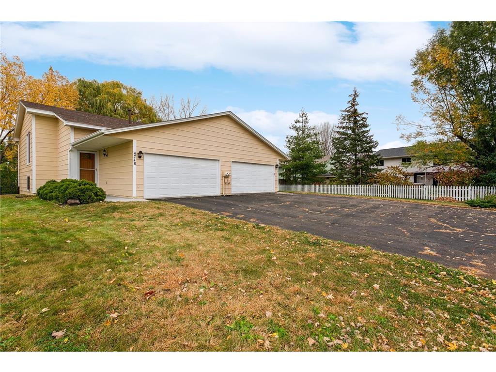 4748 Hayward Road N Oakdale MN 55128 6624298 image1