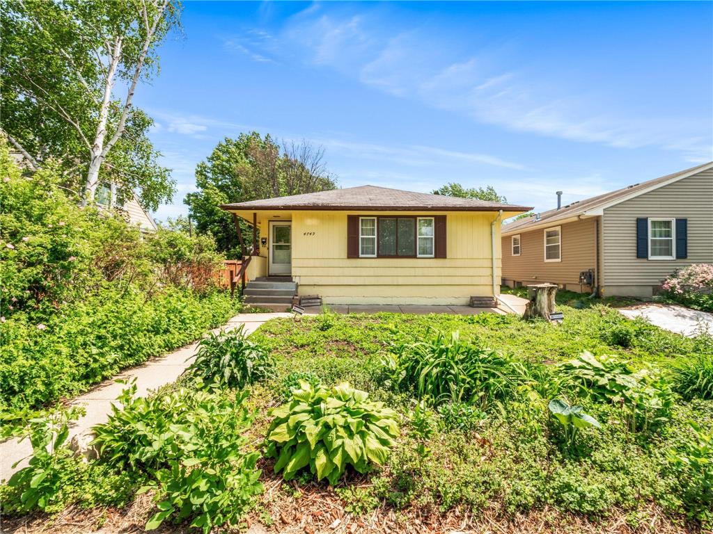 4749 Abbott Avenue S Minneapolis MN 55410 6380059 image1