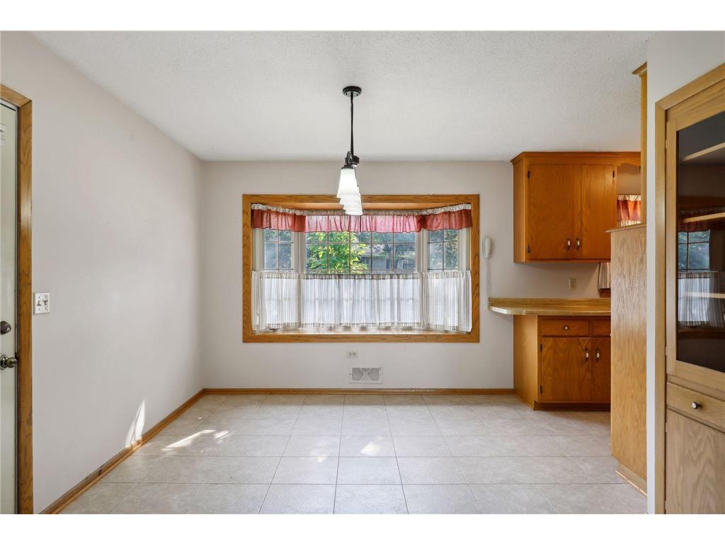 4749 Avenue N, New Hope, MN, 55428 MLS 6622114 Edina Realty