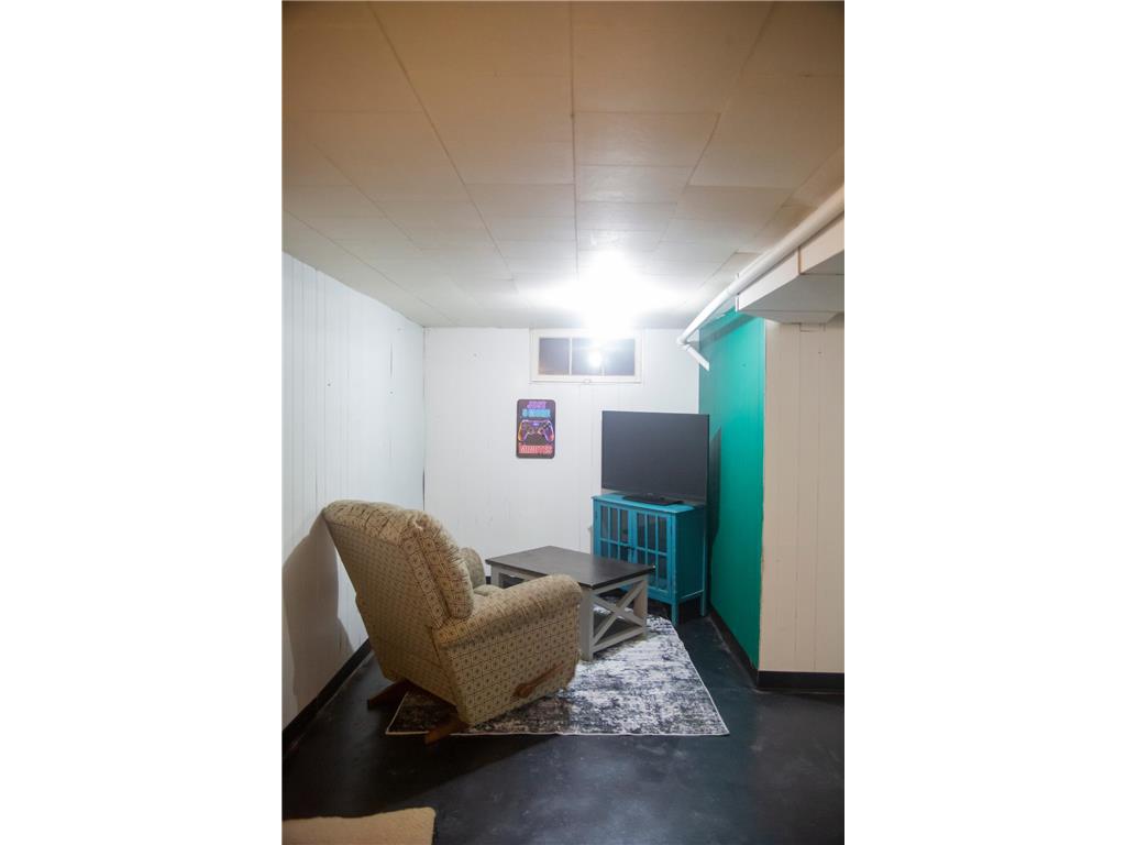 475 W 1st Street Rush City MN 55069 7039225 image24