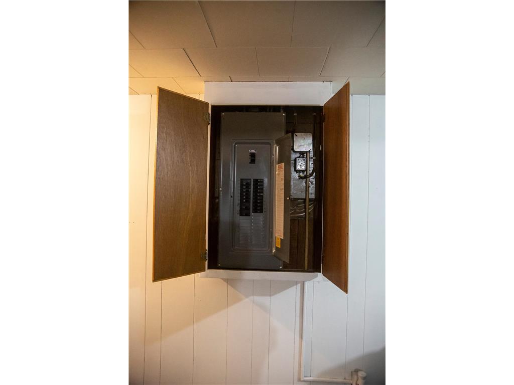 475 W 1st Street Rush City MN 55069 7039225 image29