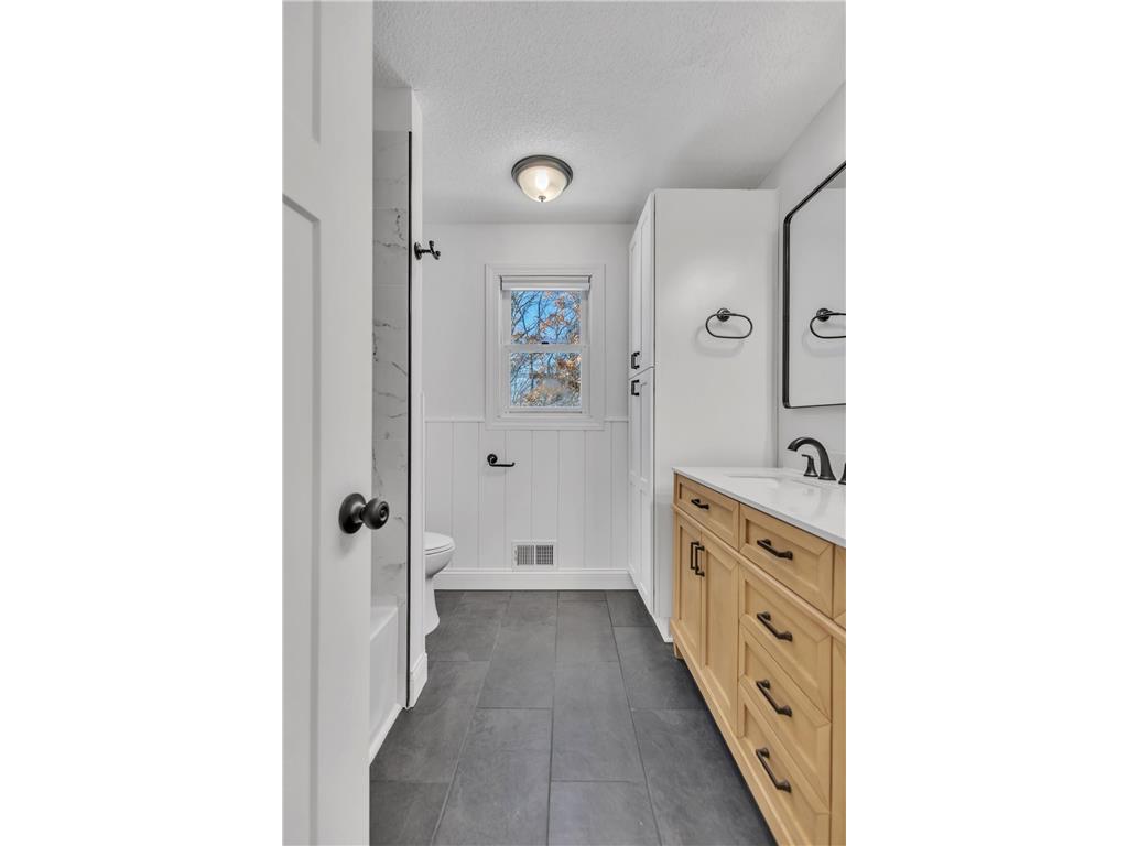 4755 Eriks Boulevard Eagan MN 55122 7074213 image17