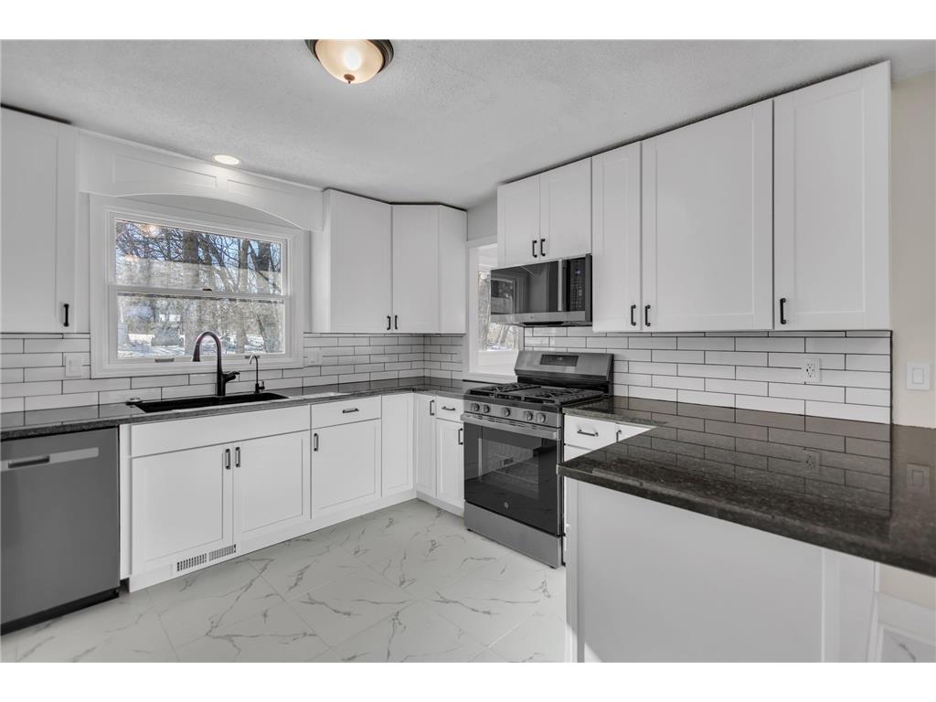 4755 Eriks Boulevard Eagan MN 55122 7074213 image5