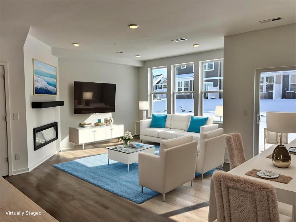 4760 AirLake Curve Woodbury MN 55129 7021459 image1