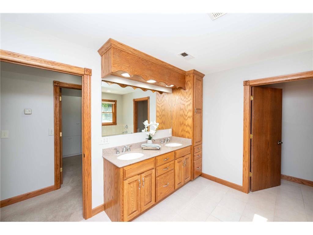 4760 Vine Hill Road Deephaven MN 55331 6793557 image22