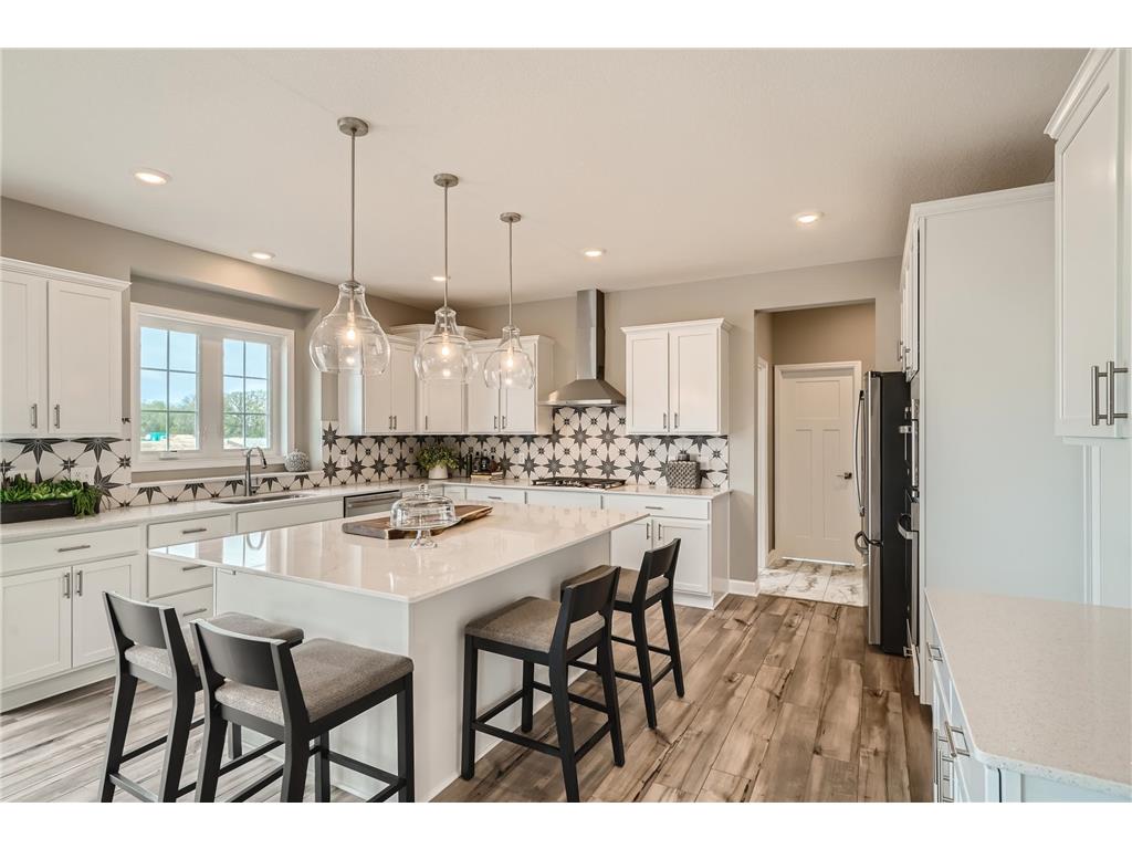 4763 Chestnut Drive Woodbury MN 55129 6455010 image1