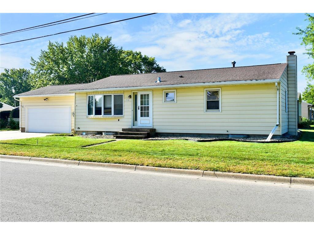 4765 W 8th Street Winona MN 55987 6604309 image1