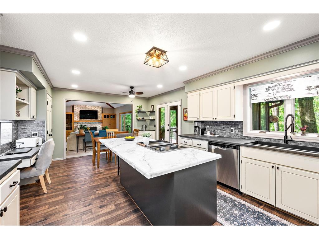 4769 White Oak Court Eagan MN 55122 7075881 image9