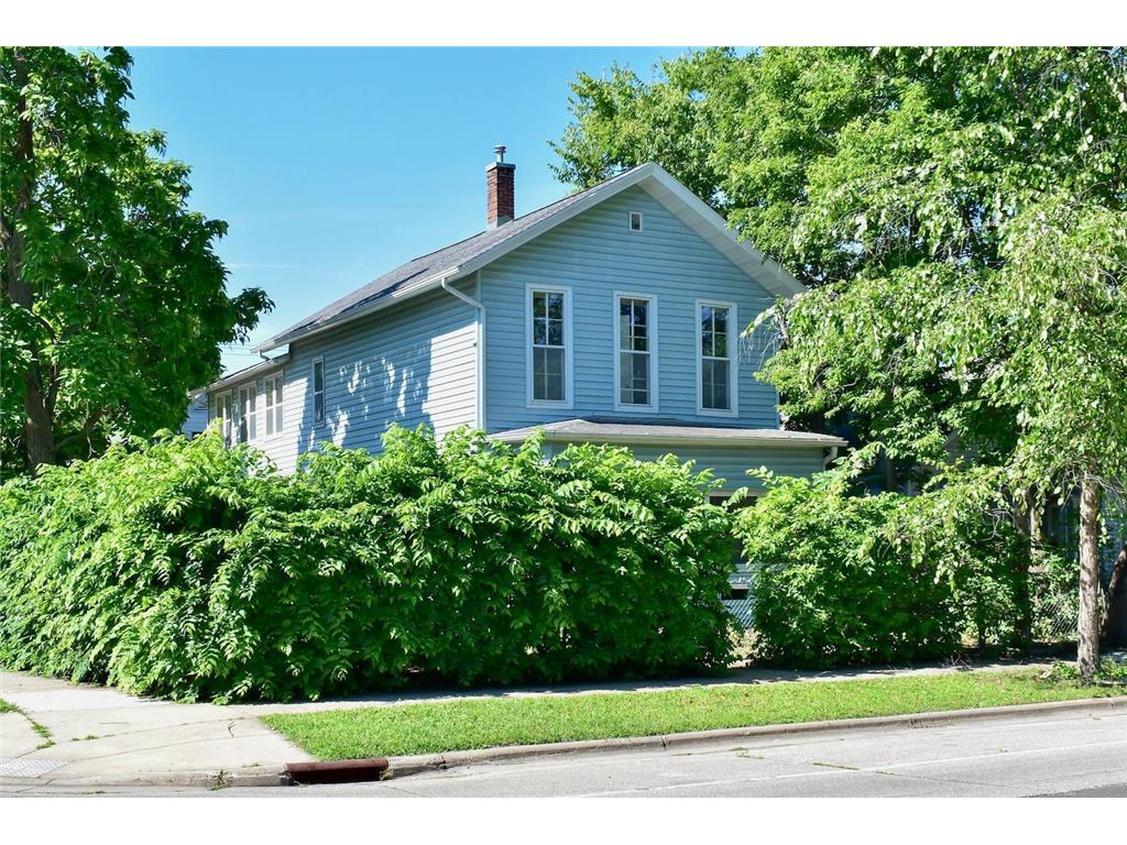 477 E 5th Street Winona MN 55987 6584558 image1