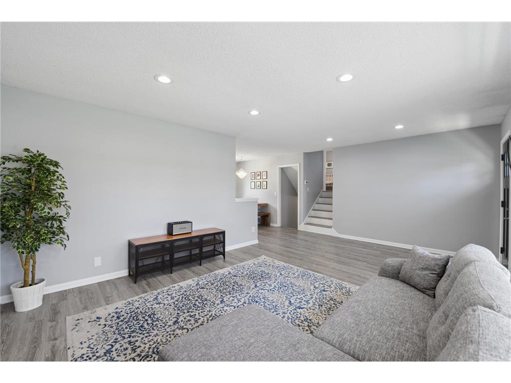 4770 142 nd Street W Apple Valley MN 55124 7065715 image12
