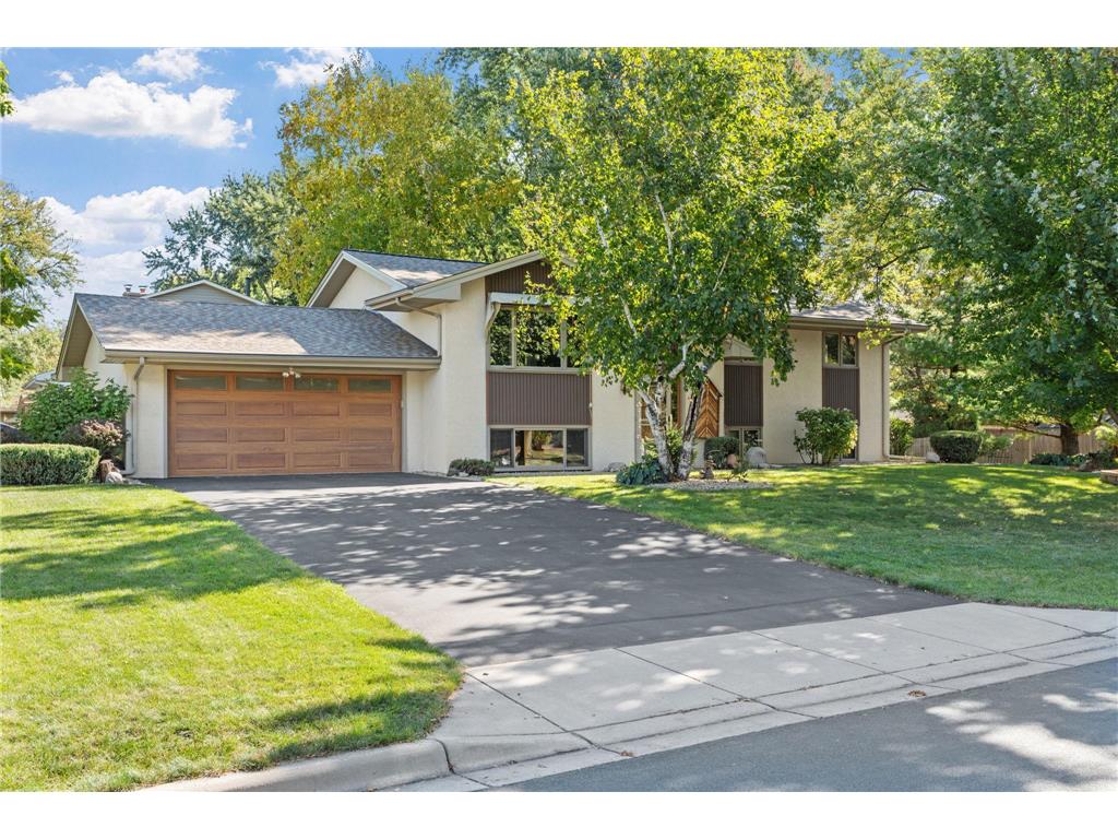 4770 Flag Avenue N New Hope MN 55428 7025682 image1