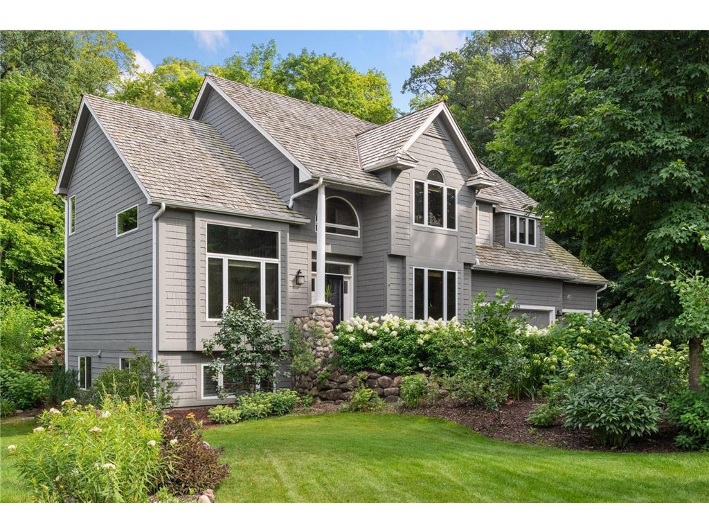 4777 Lyman Court, Greenwood, MN 55331 MLS 6236584 Edina Realty