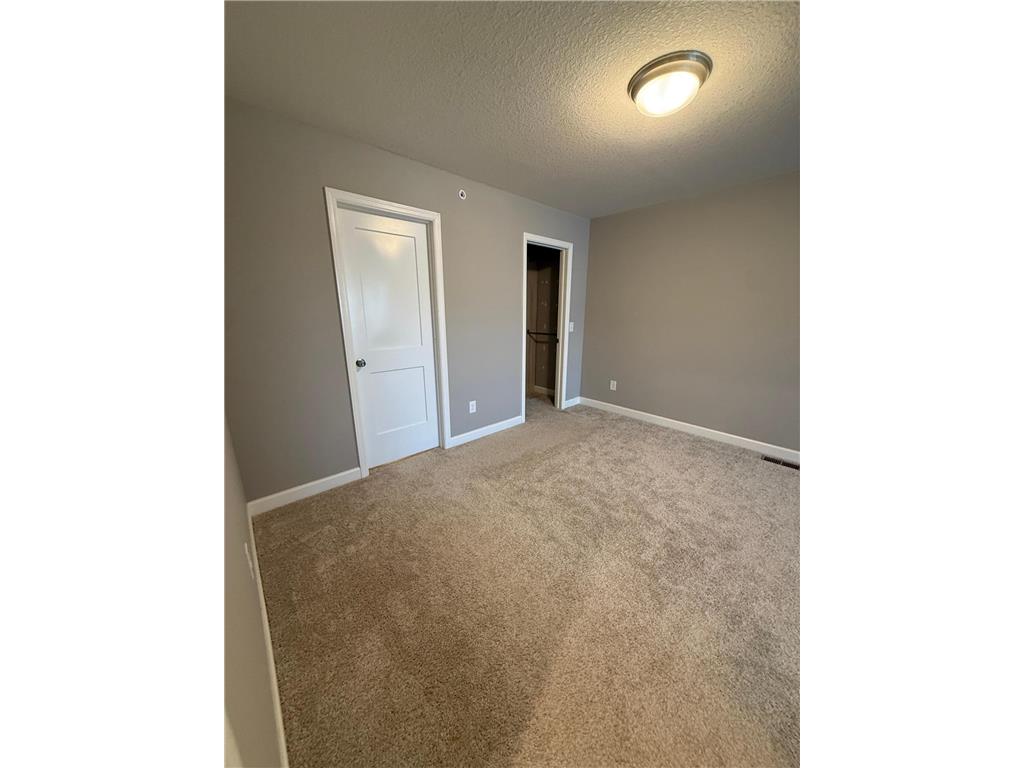 4784 Equine Trail Woodbury MN 55129 7087196 image14