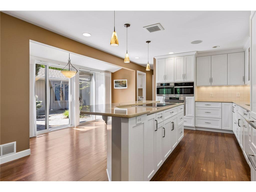 4785 Bayswater Road Shorewood MN 55331 7041586 image19