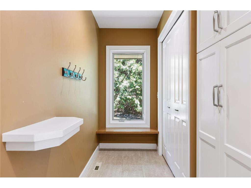 4785 Bayswater Road Shorewood MN 55331 7041586 image22