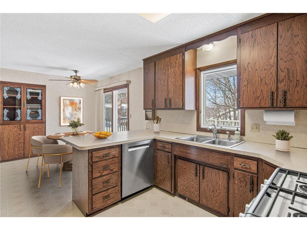 479 Centennial Drive Roseville MN 55113 7037833 image10