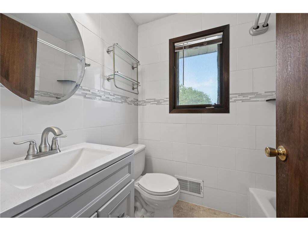 479 Jessamine Avenue E Saint Paul MN 55130 7077430 image10