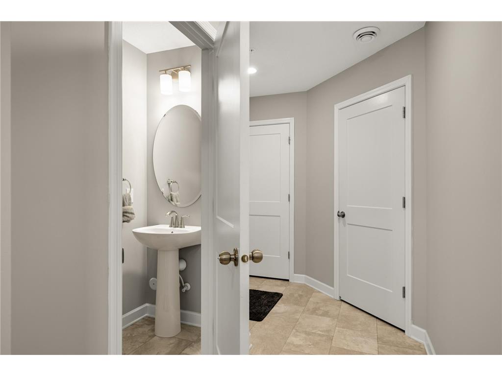 4790 Equine Trail Woodbury MN 55129 7031077 image14
