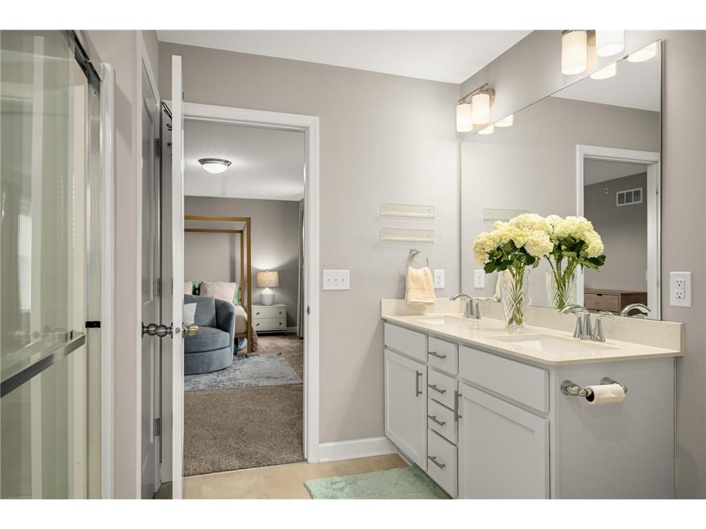 4790 Equine Trail Woodbury MN 55129 7031077 image18