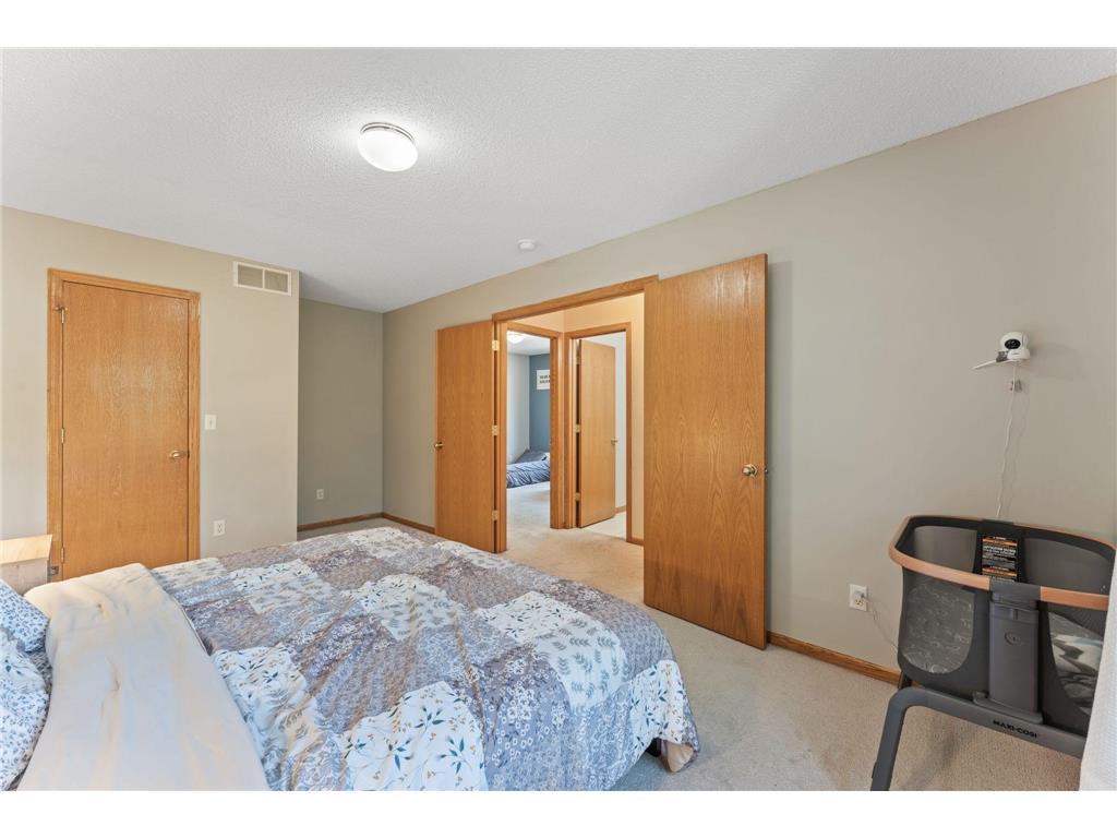 4791 Grenwich Road N Oakdale MN 55128 7093396 image17