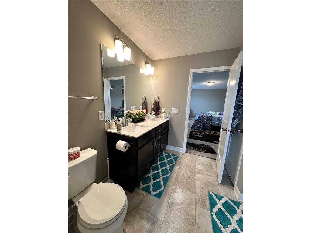 4791 Martingale Drive Woodbury MN 55129 7092011 image14