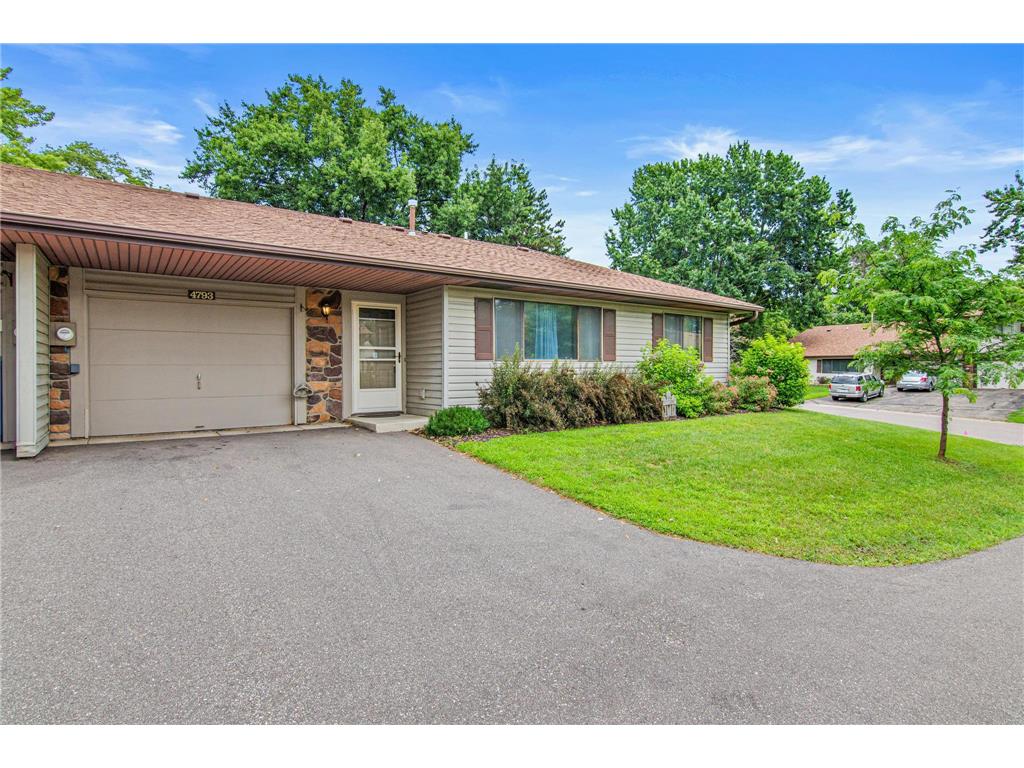 4793 Avon Street Shoreview MN 55126 7105417 image12