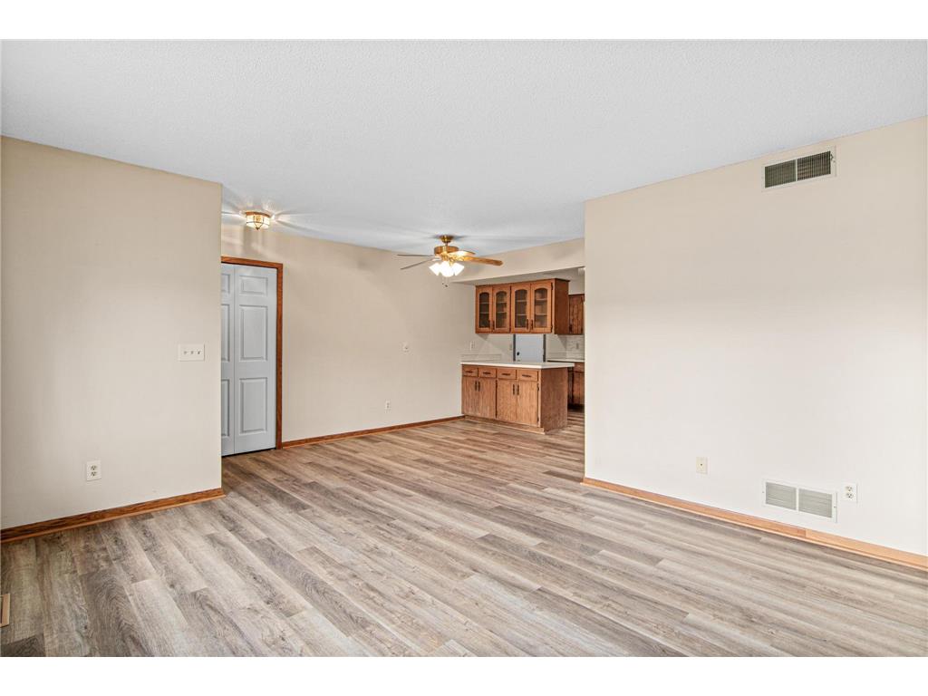4793 Avon Street Shoreview MN 55126 7105417 image3
