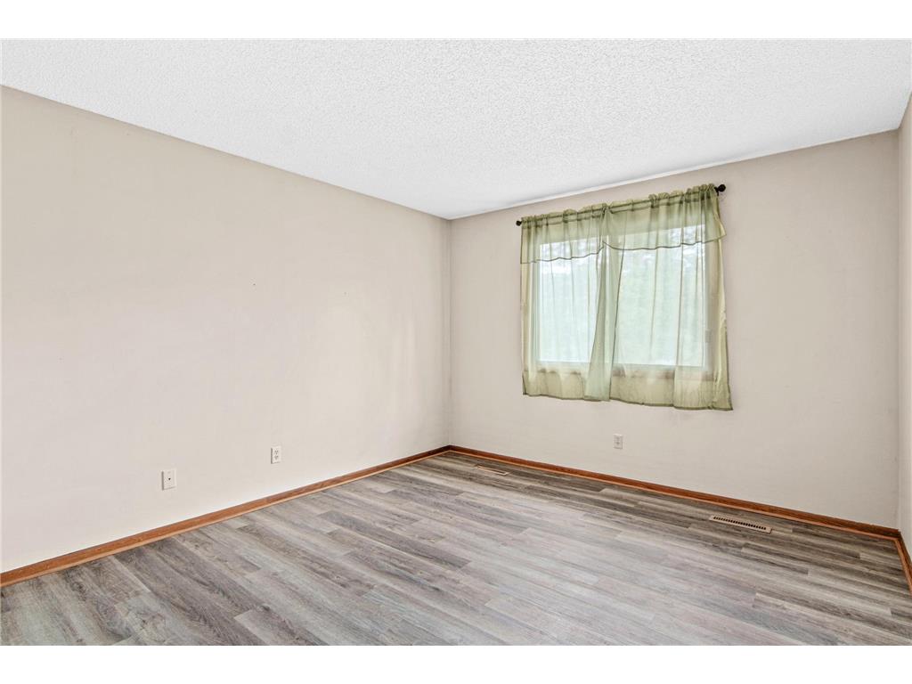4793 Avon Street Shoreview MN 55126 7105417 image8