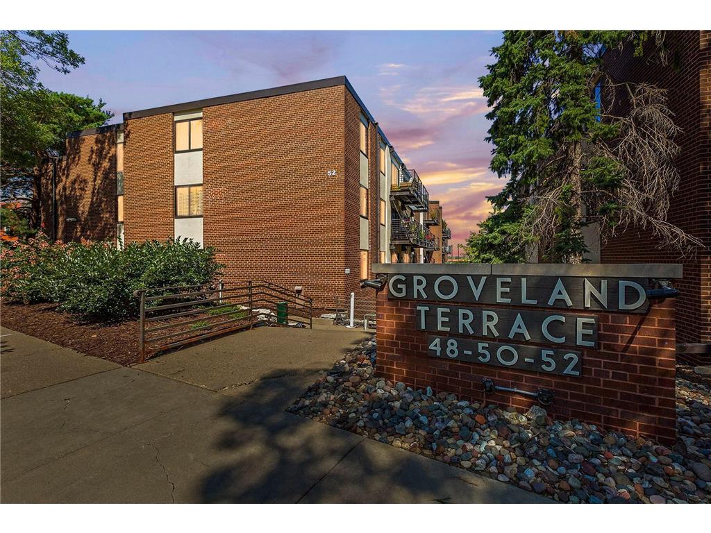 48 Groveland Terrace #313 Minneapolis MN 55403 7057767 image61